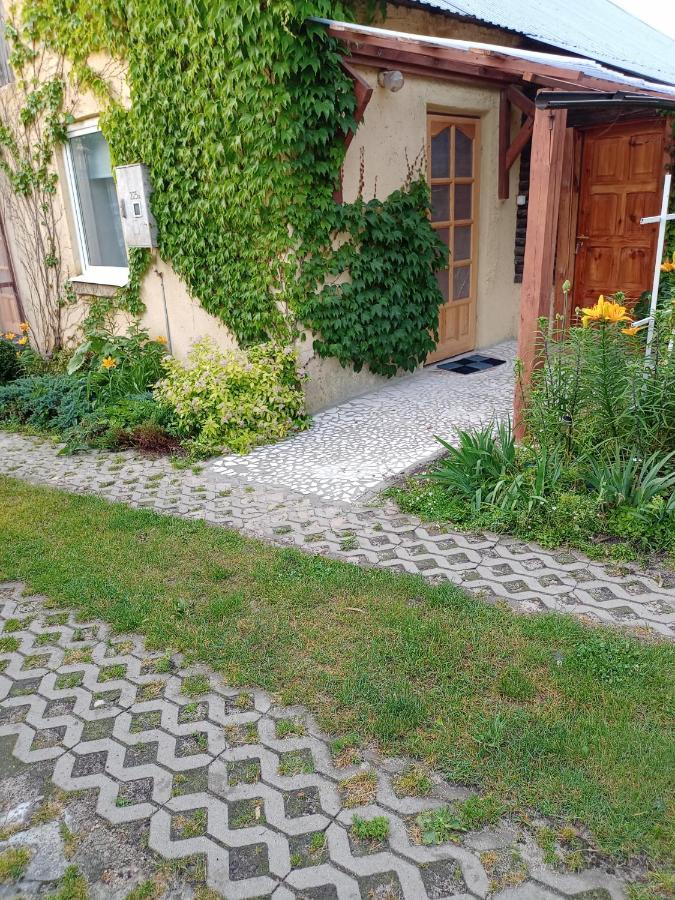 Agroturystyka "Pod Bluszczem" Krasnobród Екстериор снимка